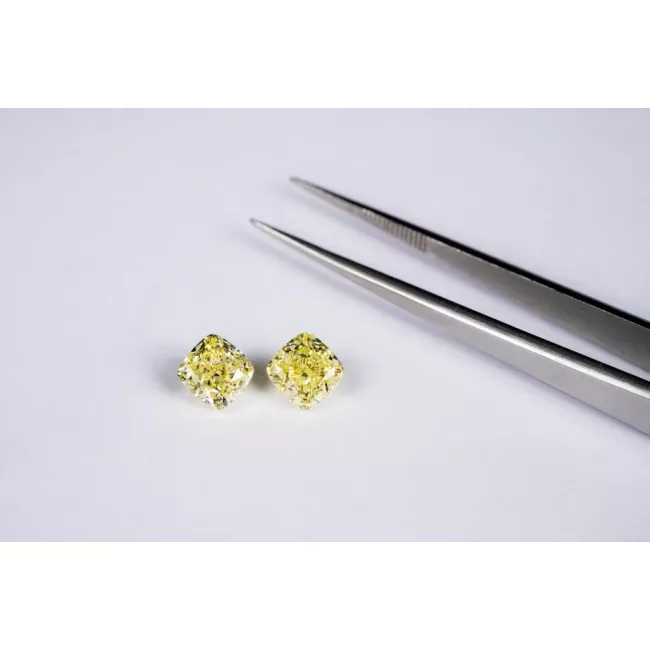 Sell Fancy Colored Diamonds