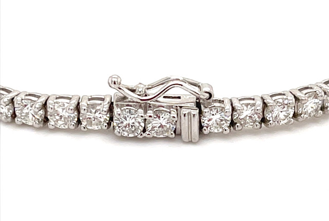 4 Prong Tennis Bracelet
