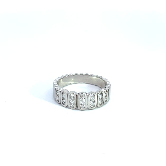 18K White Gold Diamond Ring with 0.39ctw 18K White Gold Diamond Ring with 0.39ctw