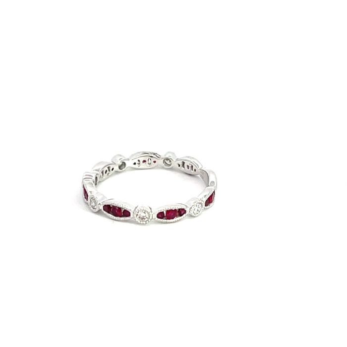 18K White Gold Ring with 0.17ctw Diamonds and 0.40ctw Rubies 18K White Gold Ring with 0.17ctw Diamonds and 0.40ctw Rubies