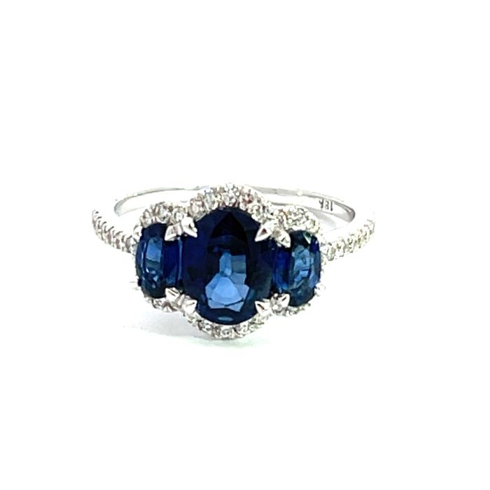 18K White Gold Ring with 0.39ctw Diamonds and 2.52ctw Sapphires 18K White Gold Ring with 0.39ctw Diamonds and 2.52ctw Sapphires