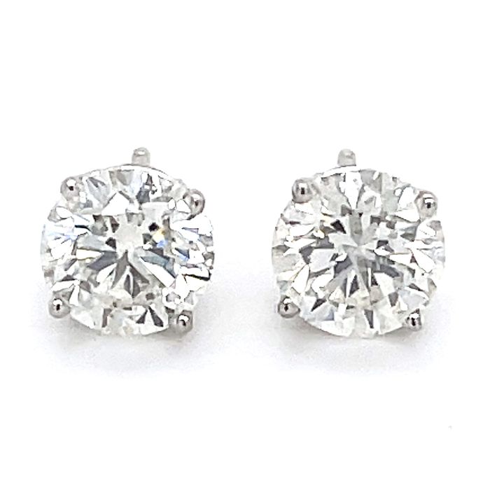 4 Prong Diamond Stud Earrings 4 Prong Diamond Stud Earrings